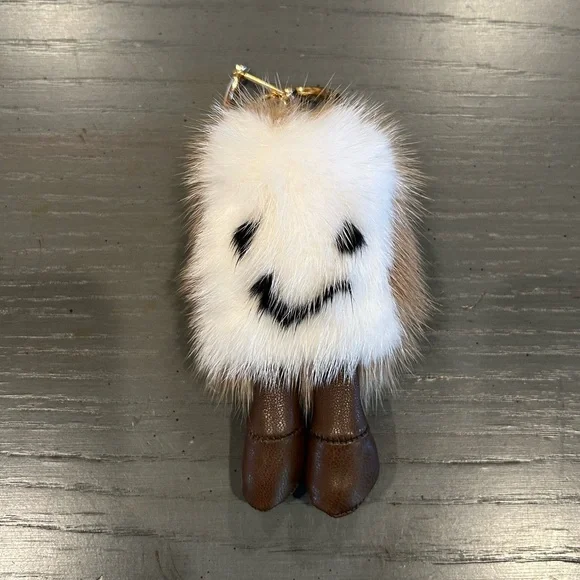 *SOLD* Toast Faux Fur White and Brown Keychain - Picture 3 of 5